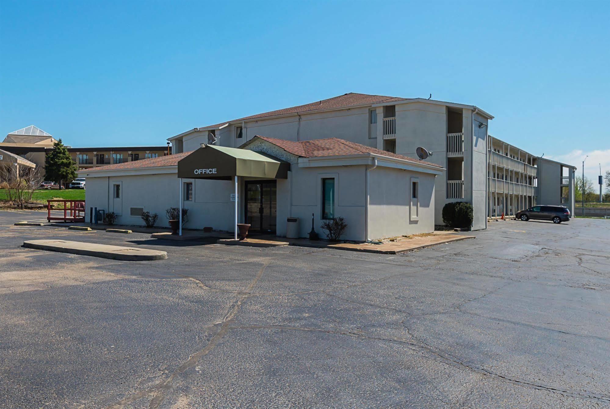 Motel 6-Blue Springs, Mo Eksteriør bilde
