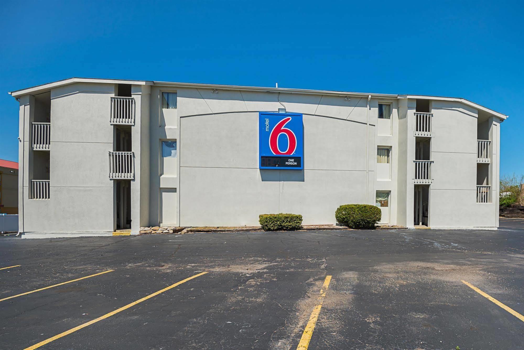 Motel 6-Blue Springs, Mo Eksteriør bilde