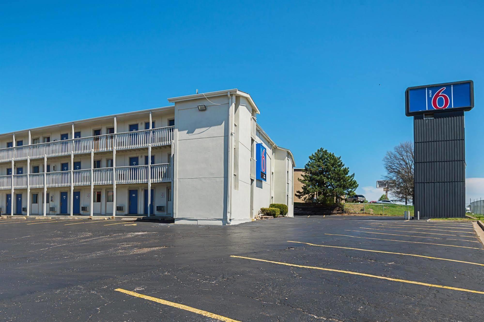Motel 6-Blue Springs, Mo Eksteriør bilde