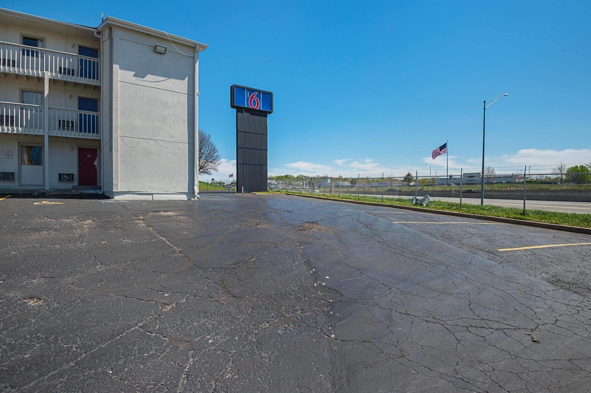 Motel 6-Blue Springs, Mo Eksteriør bilde