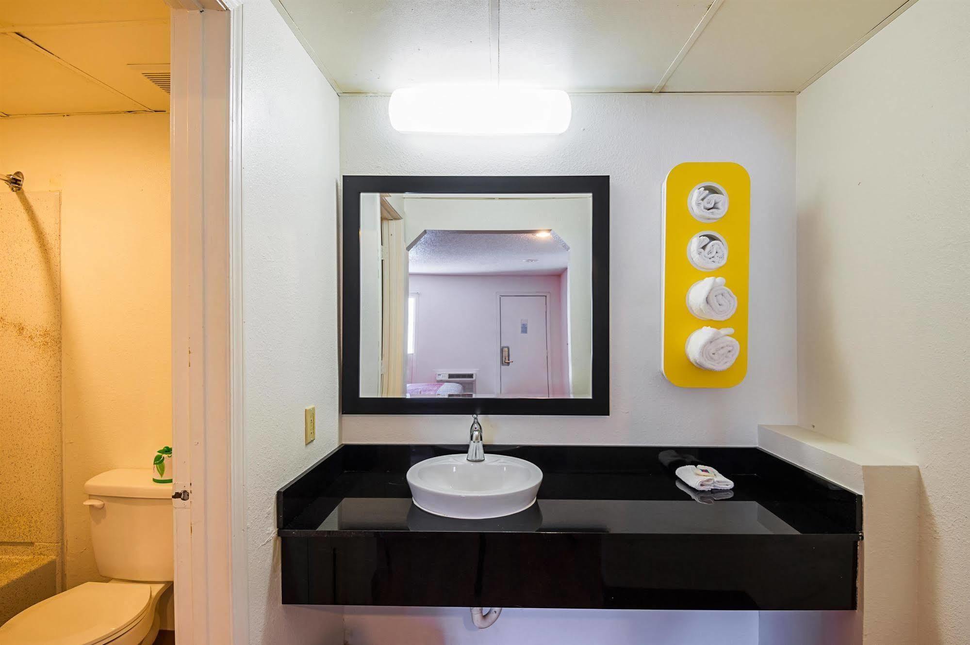 Motel 6-Blue Springs, Mo Eksteriør bilde