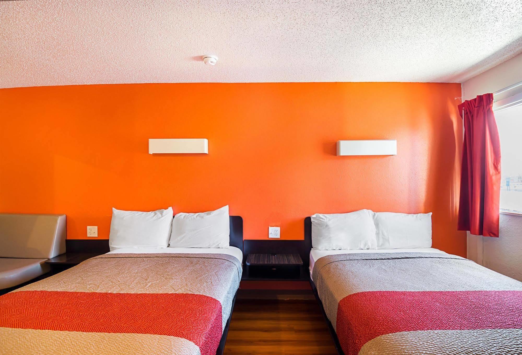 Motel 6-Blue Springs, Mo Eksteriør bilde