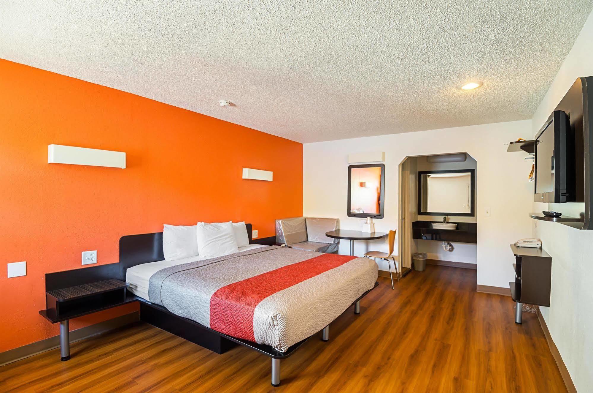 Motel 6-Blue Springs, Mo Eksteriør bilde